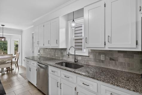27 Westside Drive Charleston SC 29412