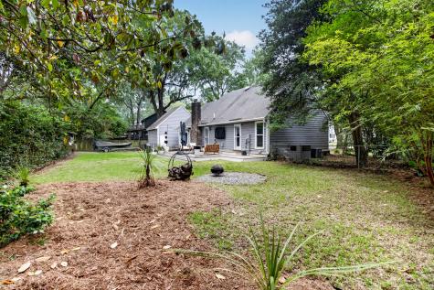 27 Westside Drive Charleston SC 29412