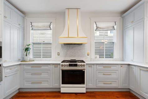 78 Vanderhorst Street Charleston SC 29403