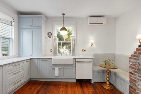 78 Vanderhorst Street Charleston SC 29403