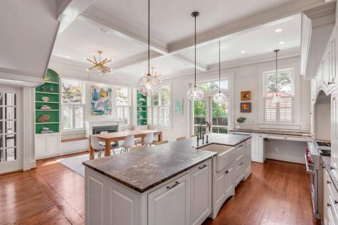 31 New Street Charleston SC 29401