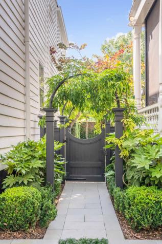 31 New Street Charleston SC 29401