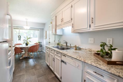1948 Planters Drive Charleston SC 29414