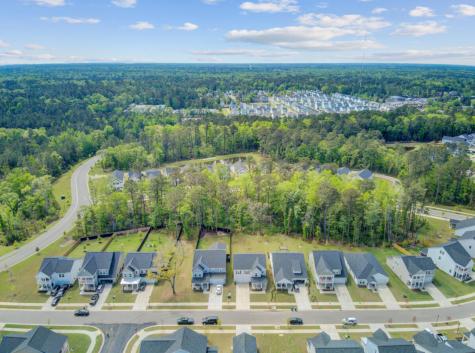 86 Red Bluff Street Summerville SC 29483