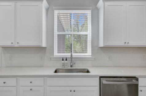 86 Red Bluff Street Summerville SC 29483