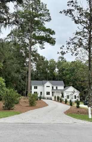 215 Marion Avenue Summerville SC 29483