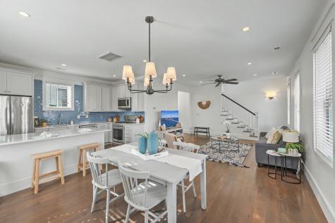 83 Cooper Street Charleston SC 29403