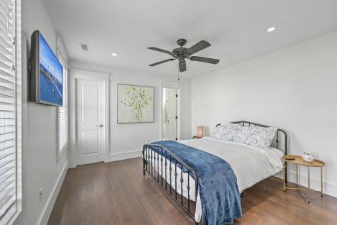 83 Cooper Street Charleston SC 29403
