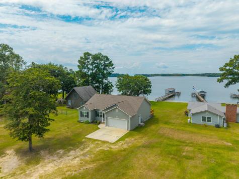 1083 Copperhead Road Manning SC 29102