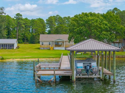 1083 Copperhead Road Manning SC 29102
