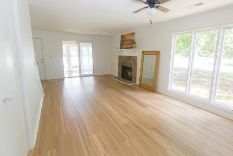 4433 Great Oak Drive North Charleston SC 29418