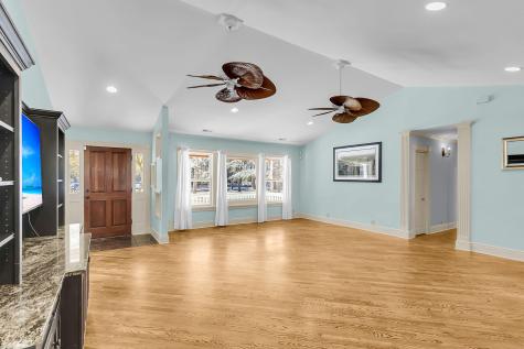 6911 Buckhorn Road Ravenel SC 29470