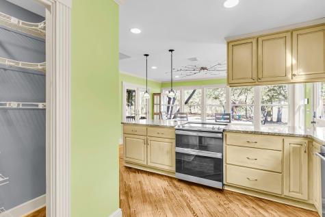 6911 Buckhorn Road Ravenel SC 29470