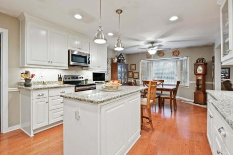 302 Summerset Lane Summerville SC 29483