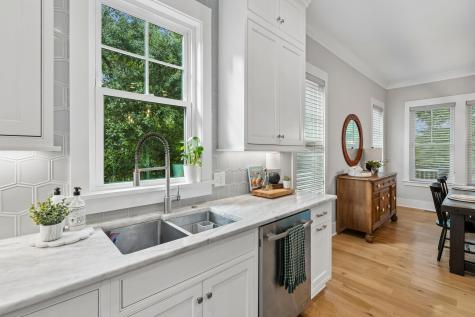 1560 Appling Drive Mount Pleasant SC 29464
