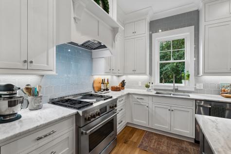 1560 Appling Drive Mount Pleasant SC 29464