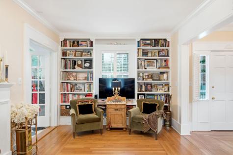 26 Limehouse Street Charleston SC 29401