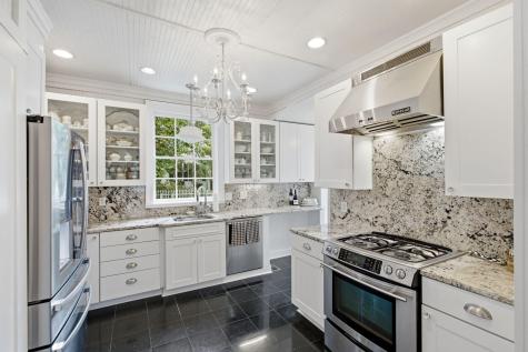 26 Limehouse Street Charleston SC 29401