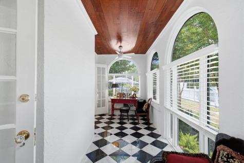 26 Limehouse Street Charleston SC 29401