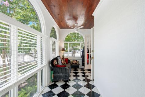 26 Limehouse Street Charleston SC 29401