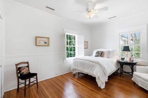 26 Limehouse Street Charleston SC 29401