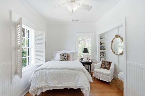 26 Limehouse Street Charleston SC 29401