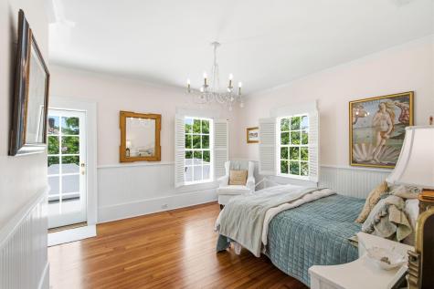 26 Limehouse Street Charleston SC 29401