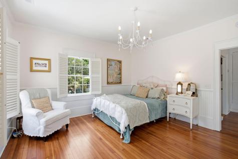 26 Limehouse Street Charleston SC 29401