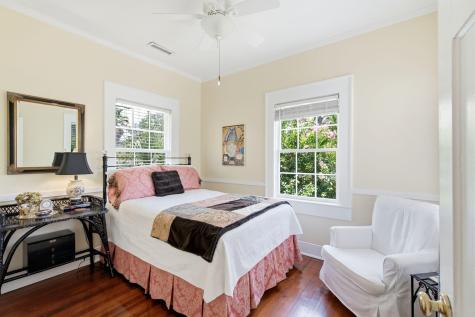 26 Limehouse Street Charleston SC 29401