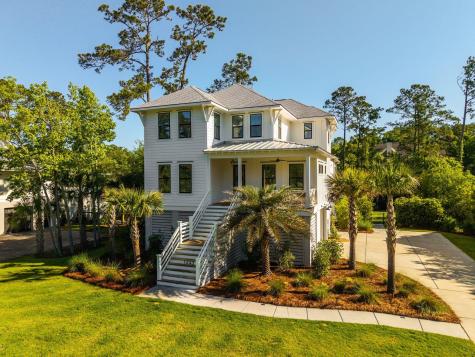 1443 Headquarters Plantation Drive Johns Island SC 29455