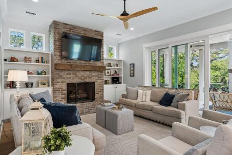 1443 Headquarters Plantation Drive Johns Island SC 29455