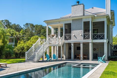 1443 Headquarters Plantation Drive Johns Island SC 29455