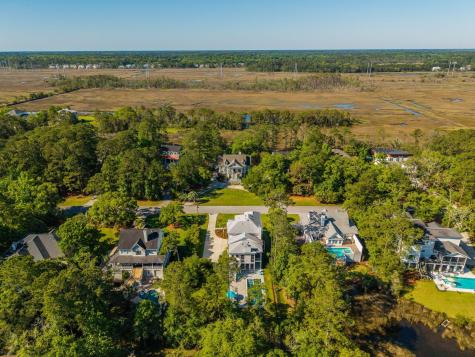 1443 Headquarters Plantation Drive Johns Island SC 29455