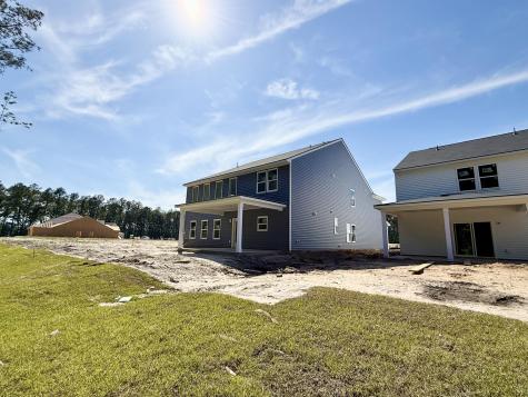 5373 Crinum Lilly Summerville SC 29485