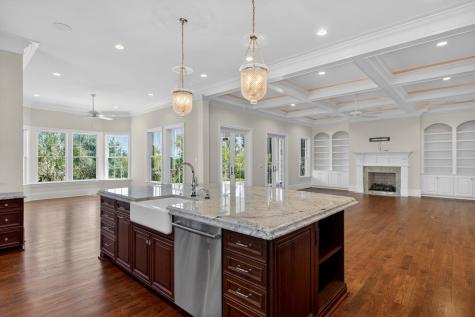 367 Lesesne Street Charleston SC 29492