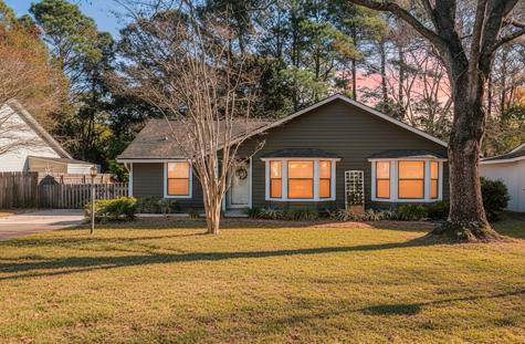 1493 E Crossing Lane Mount Pleasant SC 29466