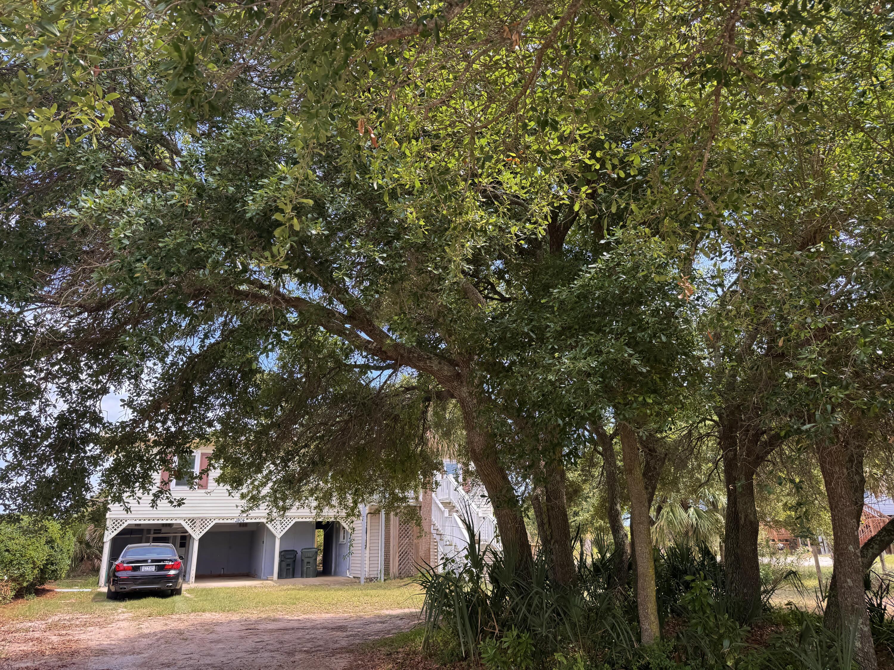 1904 Palmetto Boulevard Edisto Island SC 29438
