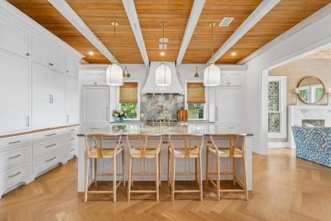 967 Royall Avenue Mount Pleasant SC 29464