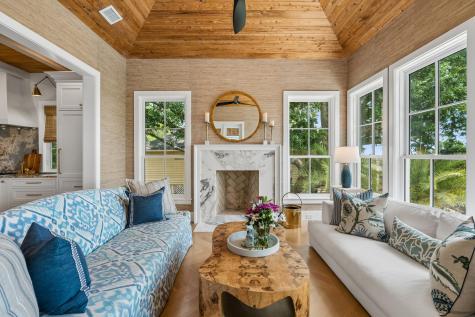 967 Royall Avenue Mount Pleasant SC 29464