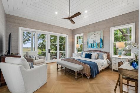 967 Royall Avenue Mount Pleasant SC 29464