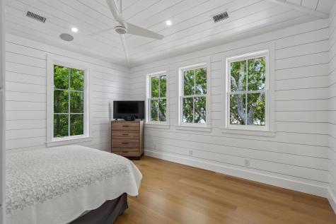 967 Royall Avenue Mount Pleasant SC 29464