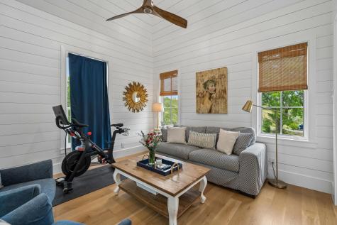 967 Royall Avenue Mount Pleasant SC 29464
