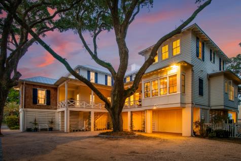 967 Royall Avenue Mount Pleasant SC 29464