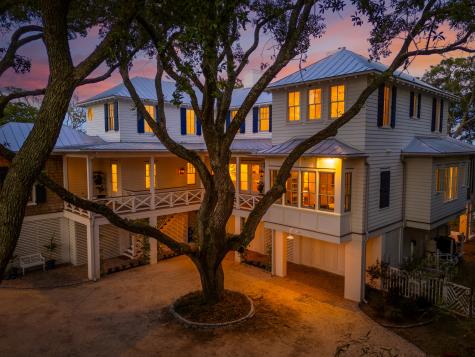 967 Royall Avenue Mount Pleasant SC 29464