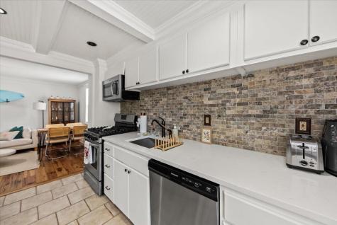 3 1/2 Kracke Street Charleston SC 29403