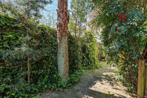 3 1/2 Kracke Street Charleston SC 29403