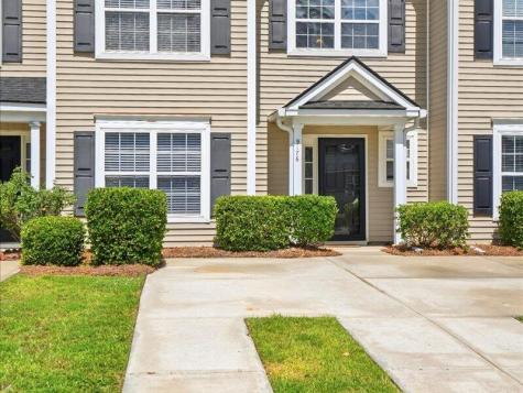 9176 Maple Grove Drive Summerville SC 29485