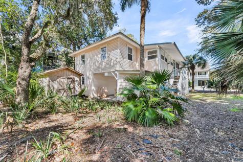 2212 Jenkins Street Edisto Island SC 29438