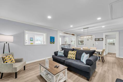 2212 Jenkins Street Edisto Island SC 29438