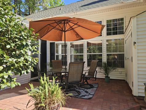 568 Pointe Of Oaks Road Summerville SC 29485